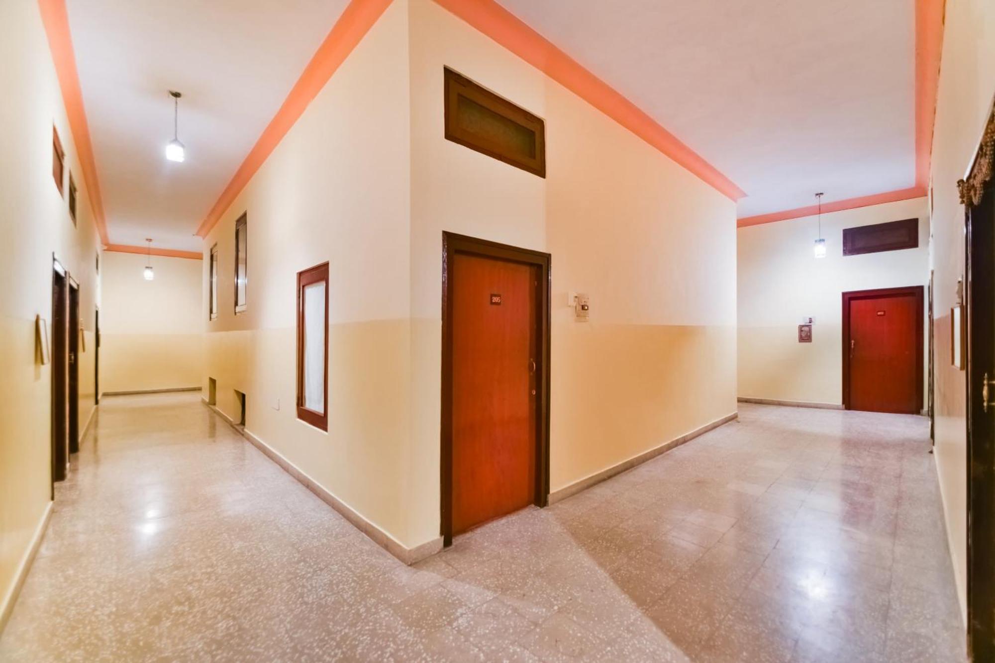 Hotel O Raj Kesar Tirath Dış mekan fotoğraf